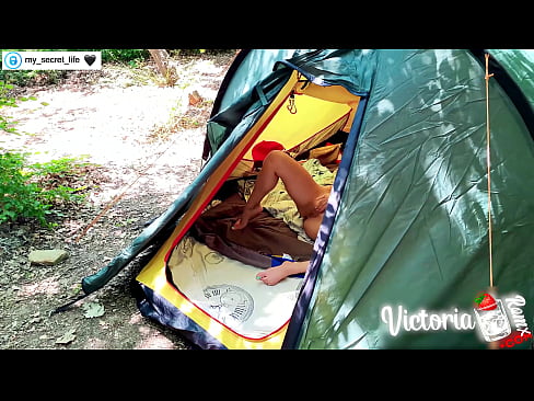 ❤️ Op kamera verfilm Passievolle ruk vreemdeling in 'n tent ❌ Fok video op af.bookland.top ️❤